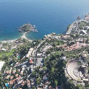Blu Deluxe , Taormina Italy
